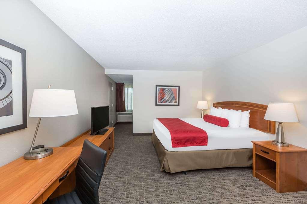 Wyndham Garden Ankeny Hotel Ruang foto